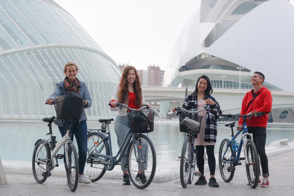 Valencia Guided Bike or E-Bike Tour in Small Group - The Turia River Gardens ride: why this section is the real payoff