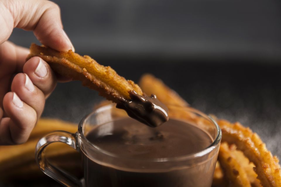 Valencia: Guided Food Tour with Chocolate Tasting Experience - Key things to know before you book