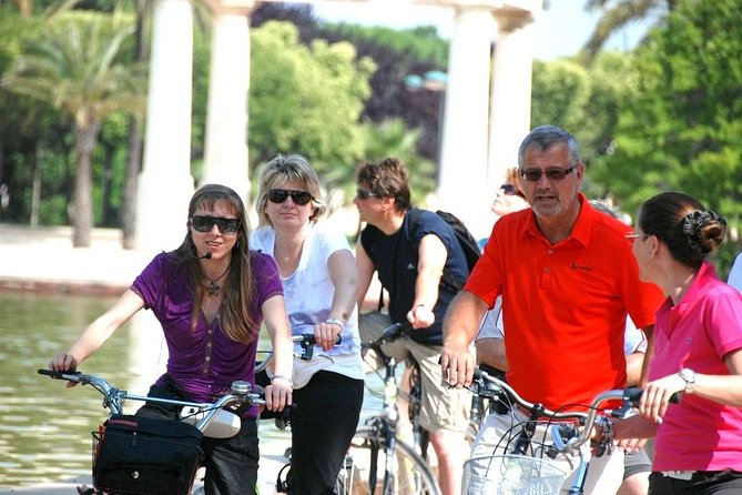 Valencia guided tours - walking tours - - Stop 5: Valencia Cathedral, three door styles and the Water Tribunal