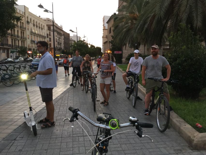 Valencia: Horchata Bike Tour - Coastline Out of the City: From Landmarks to Sea Breezes