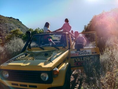 Valencia: Jeep Safari Mountain Adventure - The Jeep setup: manual driving, open roof, and why it’s fun (not stressful)
