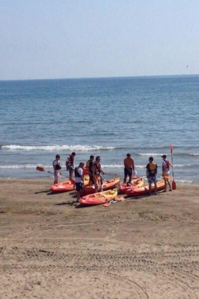 Valencia: Kayak Excursion - Meeting point: Carrer Marina Real Juan Carlos I, 25a