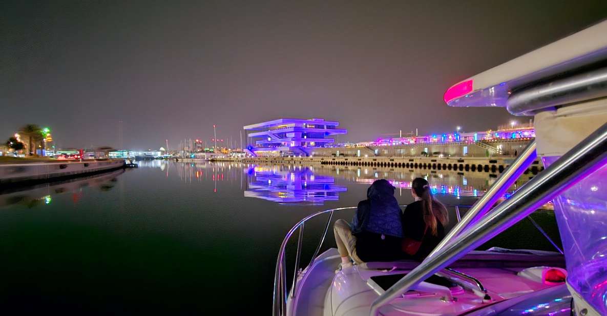 Valencia: Night Cruise with Free Drink - The 1-Hour Night Cruise: How It Feels in Real Life