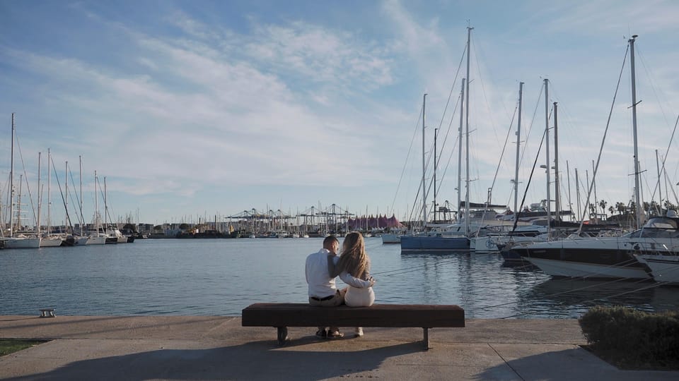 Valencia: Photo shooting at the beach with pro photographer - Key things I think you’ll like most