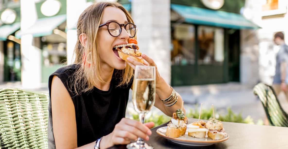 Valencia: Private Brunch Tour with Basic Spanish Learning - Coffee, coffee shops, and the first real words in Valencia