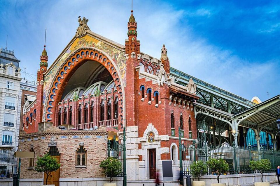 Valencia: Private custom tour with a local guide - How the Guide Turns Monuments Into Stories You’ll Remember