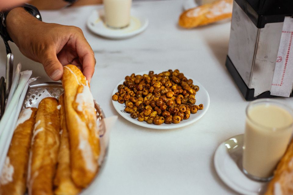 Valencia: Private Food Tour – 10 Tastings with Locals - Why a Private Food Walk Beats Doing It Solo