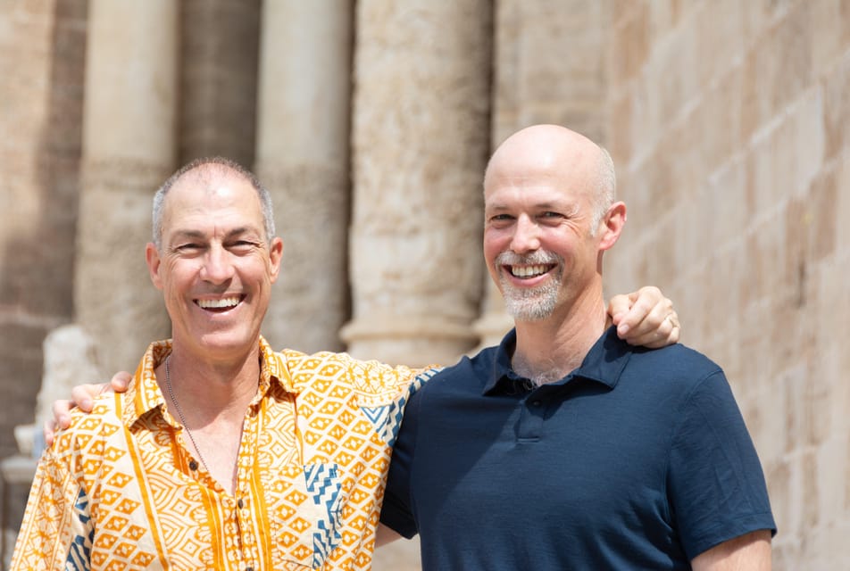 Valencia: Private photo tour at the Ciutat Vella - Price and group size: $124 for up to 8 people