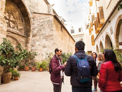 Valencia: Private Tailored Tour - La Lonja de la Seda: the Gothic highlight that deserves your attention