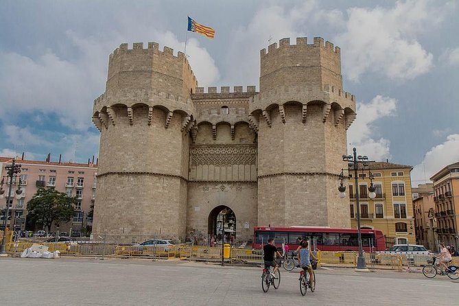 Valencia Private Tour with Hotel or Cruise Port Pick up - Santa Catalina Church: small stop, real atmosphere