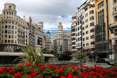 Valencia Private Tour with Hotel or Cruise Port Pick up - Palau de la Generalitat: Gothic lines with Renaissance edits