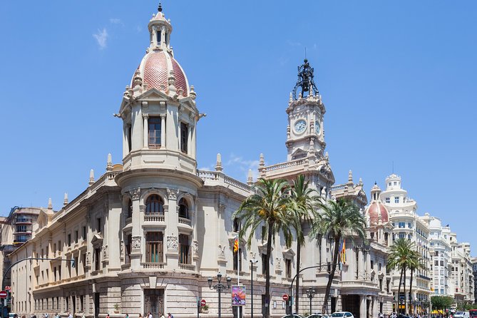 Valencia Private Tour with Hotel or Cruise Port Pick up - Customizing your 4 hours: food, culture, fashion, and the modern Valencia option