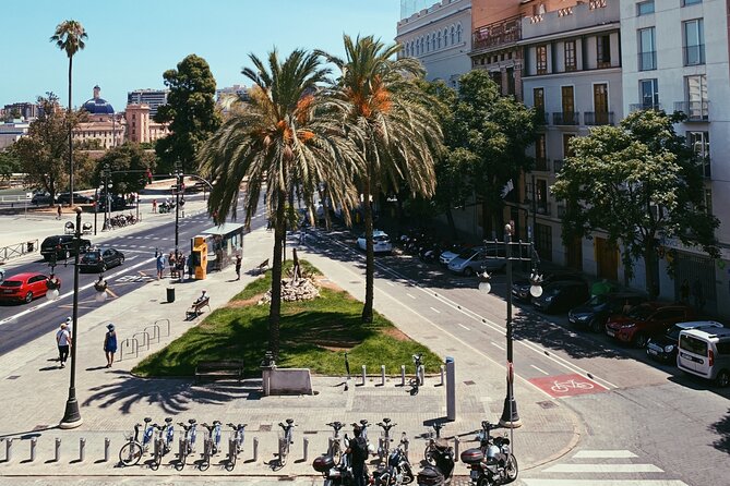 Valencia Private Walking Tour with a Local - Why a local host beats a fixed checklist