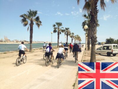 Valencia: Road to La Albufera Guided Private Bike Tour - City of Arts and Sciences: the modern start that sets your mood