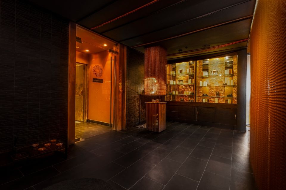Valencia: Spa Cobre 29 Wellness Experience at Hotel Meliá - The Shower, Steam, and Sauna Sequence That Actually Feels Like Rest