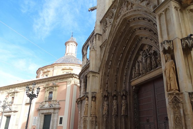 Valencia Step By Step for you - Cathedral and basilica stops: sacred Valencia in small doses