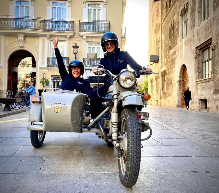 Valencia: The Highlights Tour in Vintage Sidecar - The start: pickup, helmet, and a guide-led route