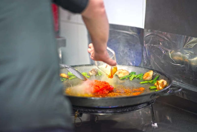 Valencia: Traditional Paella Cooking Class and Dinner - Price and Value: Is $90 a Good Deal for a Paella Class?