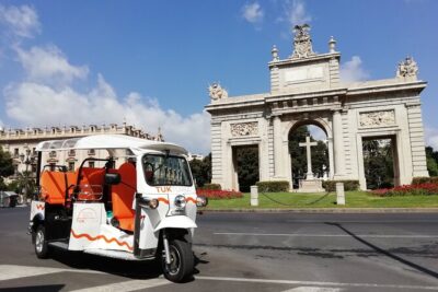 Valencia: Tuk Tuk Full City Tour - Serranos Towers: The Old Valencia View That Sets the Tone
