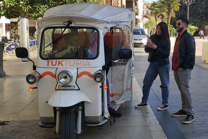 Valencia: Tuk Tuk Historical Tour - Valencia in One Hour: the tuk tuk approach to sightseeing