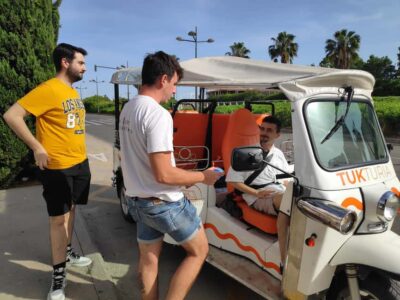 Valencia: Tuk Tuk Modern Tour - Price and value: what $39.74 buys you in real life