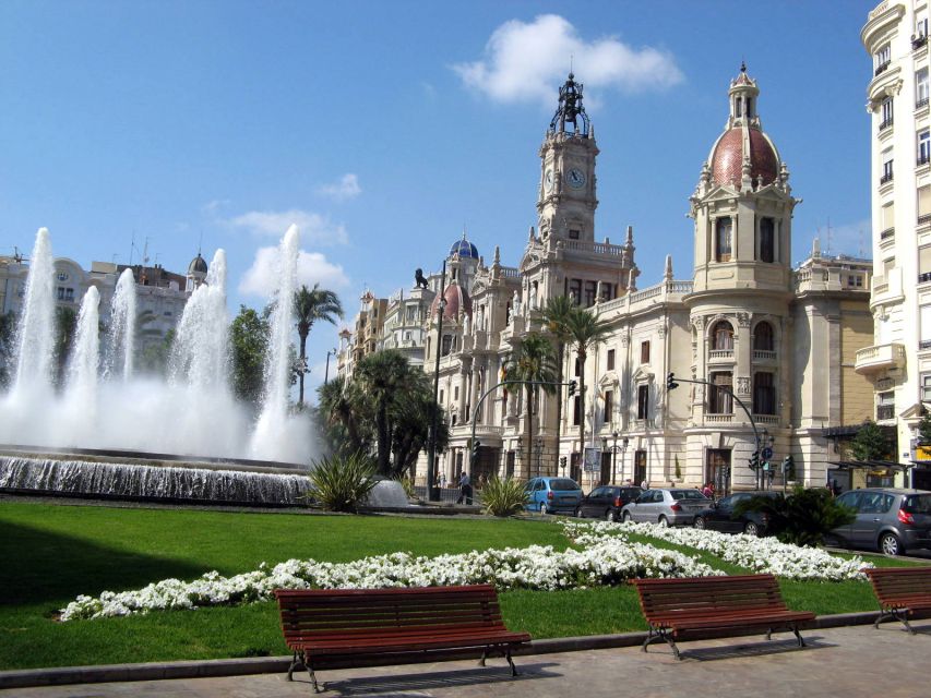 Valencia: Walking Tour of the Medieval City Center - Starting at Calle Náquera: Getting Your Bearings Without Wasting Time