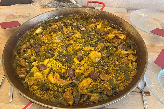 Valencian Paella class with welcome drinks and tapas - Diploma from Academia Valencia Gourmet: the best souvenirs aren’t things