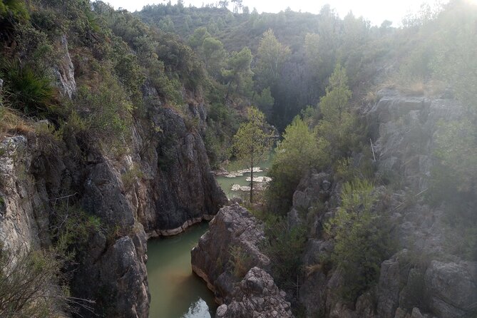 Walking Tour of the Hanging Bridges of Canyon de Turia and Chulilla Village - Key points at a glance