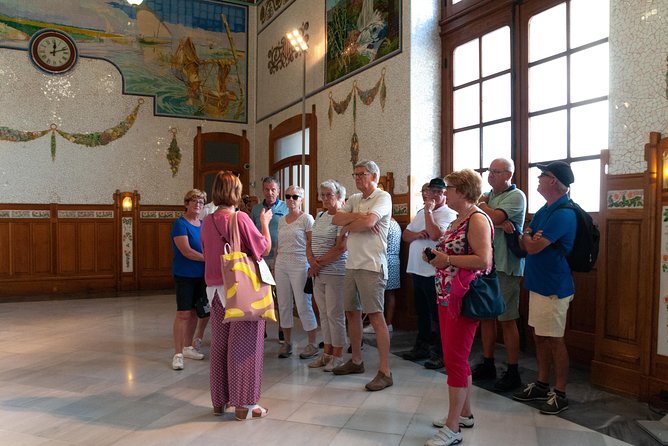 Walking tour through the old town with a Dutch-speaking city guide - Timing and Pace: What 2.5 Hours Feels Like in Real Life