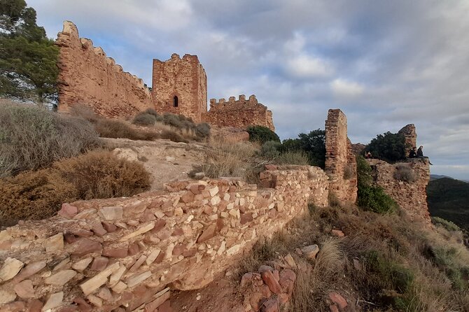 Watch the Sunset from the castle of Serra - Who this sunset hike suits best (and who should skip it)