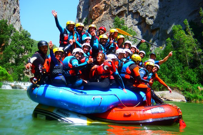 White Water Rafting - Meeting at Rafting Montanejos: gear up fast, stress less