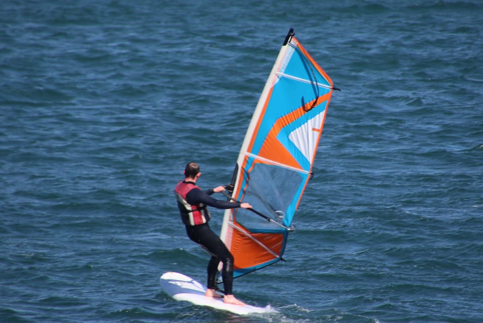 Windsurf class on Valencia beach - Instructor Adaptation: Beginner Friendly Without Being Basic