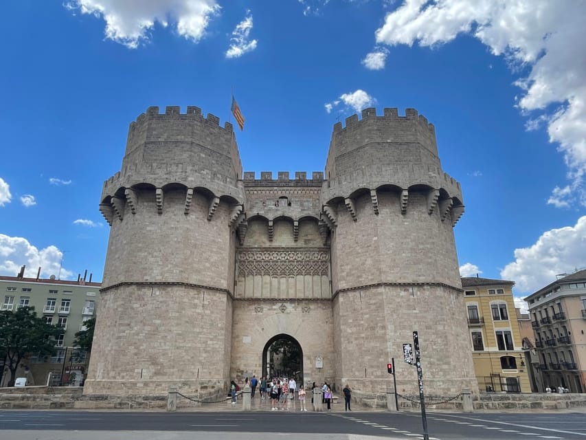 Zoom Through Valencia: Top 25 Hotspots on E-Scooters - Valencia Cathedral area and Mercado Central: city life meets landmark sights